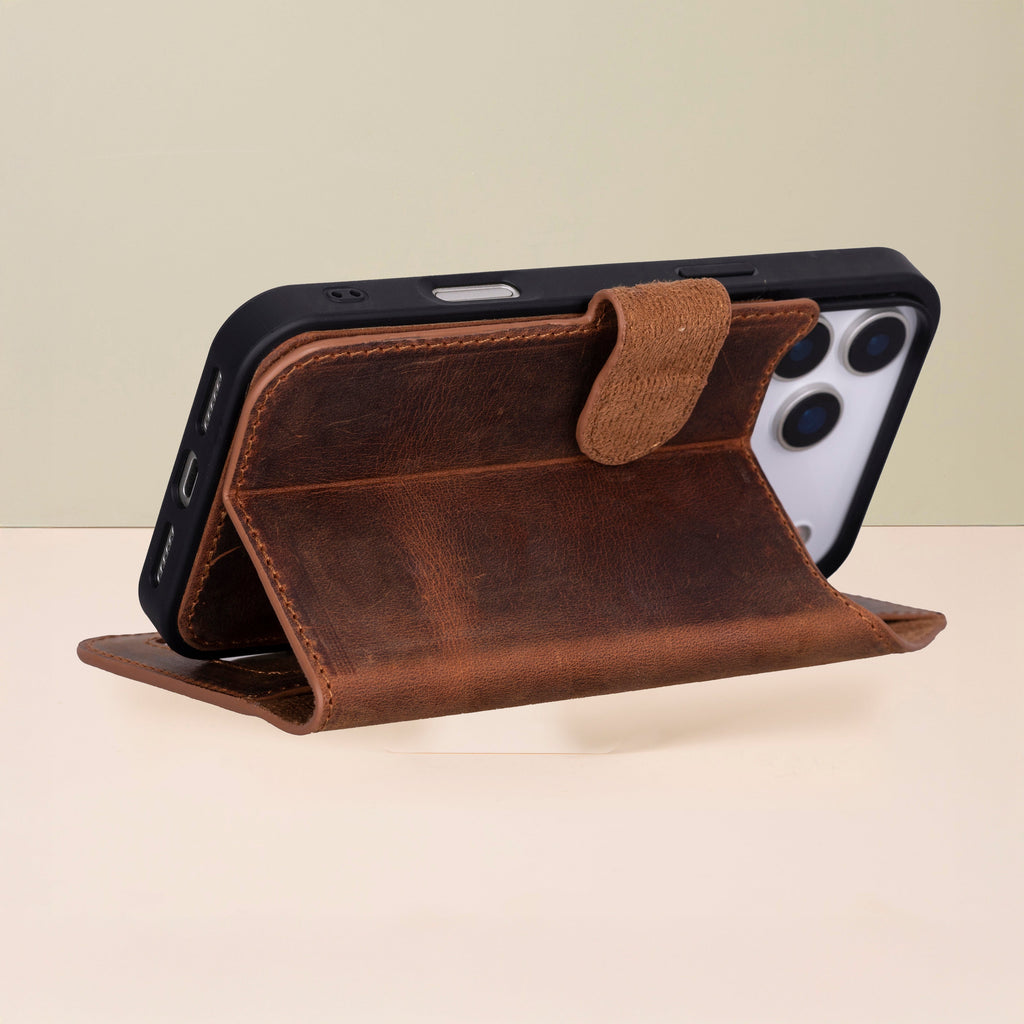 Leather iPhone 17 Pro Wallet Case – Brown - Austin