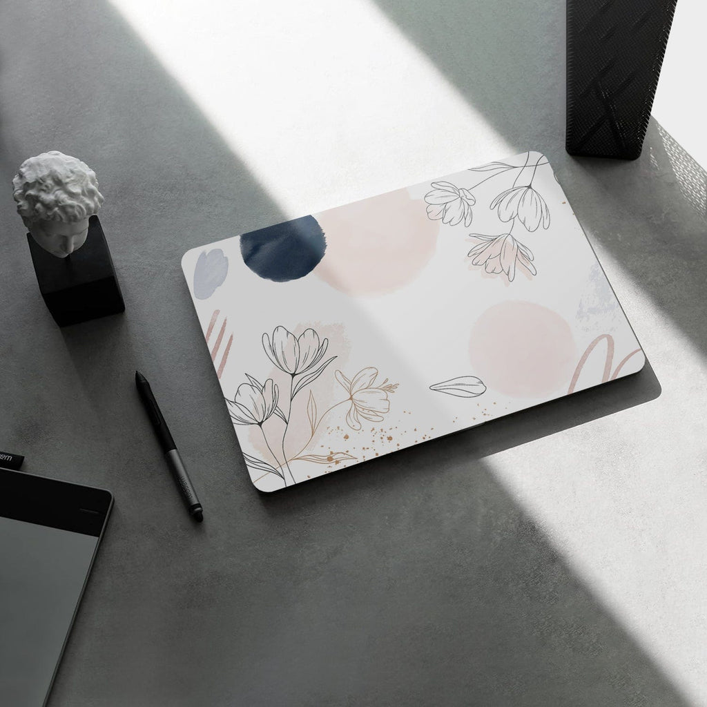 MacBook Pro Case 16-inch (M1–M5, M5 Pro/M5 Max) - Watercolor Floral Design